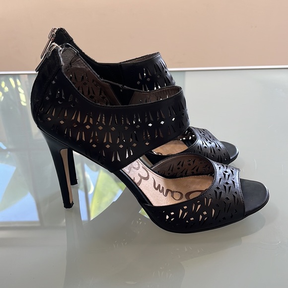 Sam Edelman “Alva” black leather open toe 4.25” heel - Picture 3 of 5